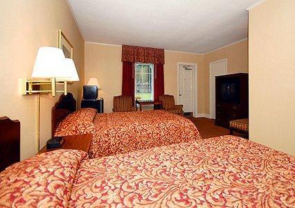 Ambassador Inn Fayetteville Chambre photo